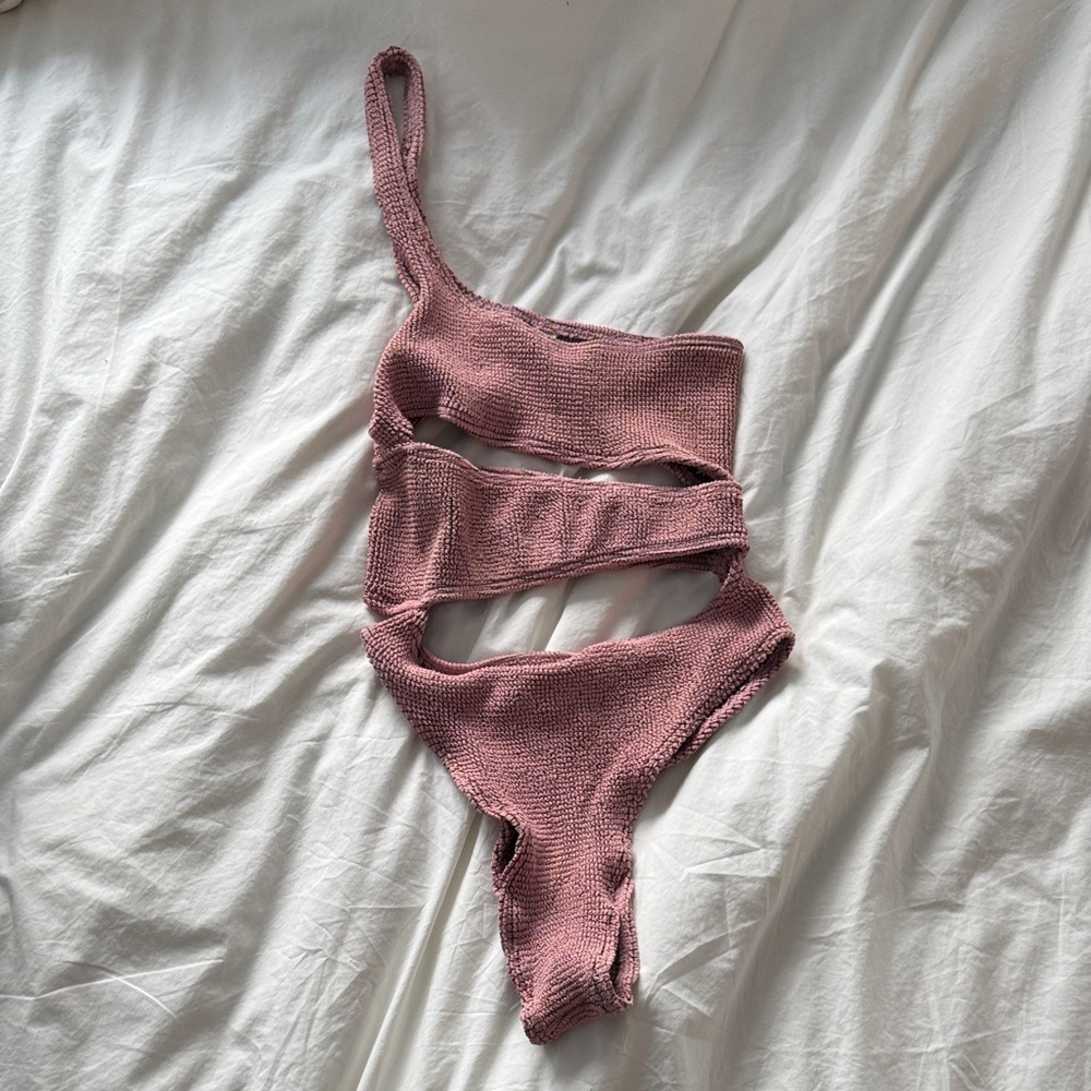 Bond-Eye Pink Cutout One-Shoulder Swimsuit